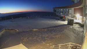 Praděd - Vysílač - Praděd - Vysílač - Hlavní vchod - 8.1.2026 v 06:45 Praděd - Vysílač - Praděd - Vysílač - Hlavní vchod - 8.1.2026 v 06:45