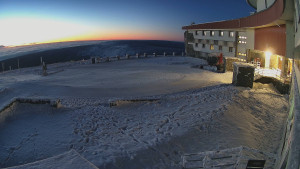 Praděd - Vysílač - Praděd - Vysílač - Hlavní vchod - 8.1.2026 v 06:55 Praděd - Vysílač - Praděd - Vysílač - Hlavní vchod - 8.1.2026 v 06:55