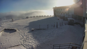 Praděd - Vysílač - Praděd - Vysílač - Hlavní vchod - 8.1.2026 v 13:45 Praděd - Vysílač - Praděd - Vysílač - Hlavní vchod - 8.1.2026 v 13:45