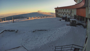 Praděd - Vysílač - Praděd - Vysílač - Hlavní vchod - 8.1.2026 v 15:35 Praděd - Vysílač - Praděd - Vysílač - Hlavní vchod - 8.1.2026 v 15:35