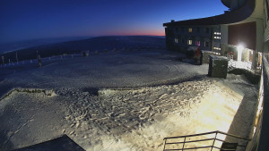 Praděd - Vysílač - Praděd - Vysílač - Hlavní vchod - 8.1.2026 v 17:05 Praděd - Vysílač - Praděd - Vysílač - Hlavní vchod - 8.1.2026 v 17:05