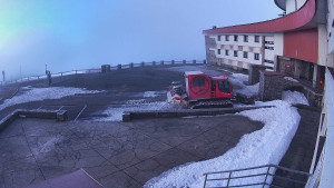 Praděd - Vysílač - Praděd - Vysílač - Hlavní vchod - 8.4.2026 v 06:25 Praděd - Vysílač - Praděd - Vysílač - Hlavní vchod - 8.4.2026 v 06:25