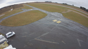 Letiště Jindřichův Hradec - Provozní plocha - západ - 22.2.2026 v 16:45 Letiště Jindřichův Hradec - Provozní plocha - západ - 22.2.2026 v 16:45