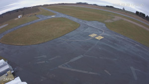 Letiště Jindřichův Hradec - Provozní plocha - západ - 22.2.2026 v 17:30 Letiště Jindřichův Hradec - Provozní plocha - západ - 22.2.2026 v 17:30