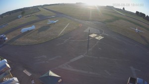 Lotnisko Jindřichův Hradec - Powierzchnia operacyjna – zachód - 8.8.2026 v 19:45 Lotnisko Jindřichův Hradec - Powierzchnia operacyjna – zachód - 8.8.2026 v 19:45