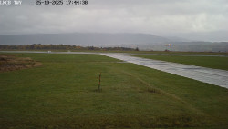 Pojezdová dráha, Runway
