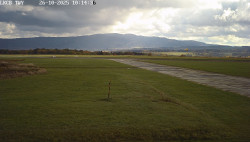 Pojezdová dráha, Runway