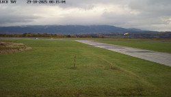 Pojezdová dráha, Runway