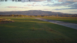 Pojezdová dráha, Runway