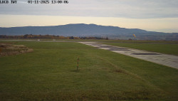 Pojezdová dráha, Runway