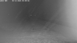 Pojezdová dráha, Runway