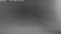 Pojezdová dráha, Runway