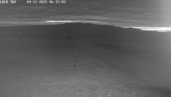 Pojezdová dráha, Runway