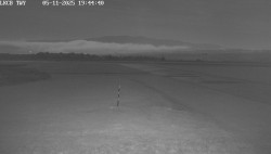 Pojezdová dráha, Runway