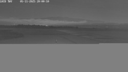 Pojezdová dráha, Runway