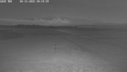 Pojezdová dráha, Runway