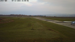 Pojezdová dráha, Runway