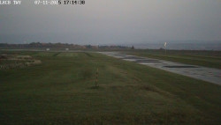 Pojezdová dráha, Runway