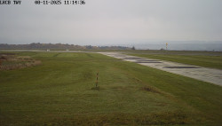 Pojezdová dráha, Runway