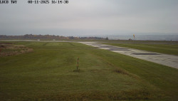 Pojezdová dráha, Runway