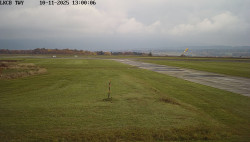 Pojezdová dráha, Runway