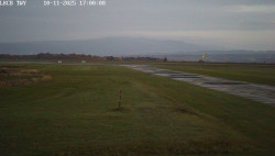 Pojezdová dráha, Runway