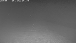 Pojezdová dráha, Runway