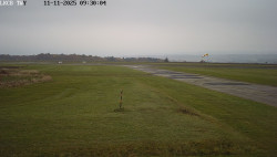 Pojezdová dráha, Runway