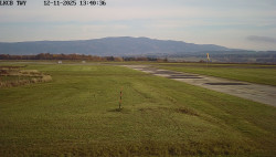 Pojezdová dráha, Runway