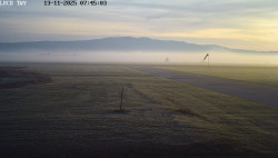 Pojezdová dráha, Runway