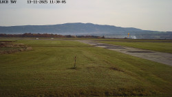 Pojezdová dráha, Runway