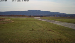 Pojezdová dráha, Runway