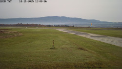 Pojezdová dráha, Runway