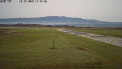 Pojezdová dráha, Runway