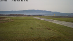 Pojezdová dráha, Runway