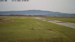 Pojezdová dráha, Runway