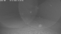 Pojezdová dráha, Runway