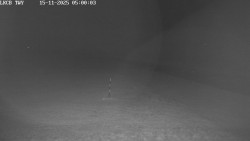 Pojezdová dráha, Runway