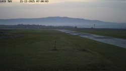 Pojezdová dráha, Runway