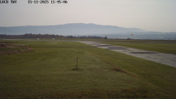 Pojezdová dráha, Runway