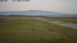 Pojezdová dráha, Runway