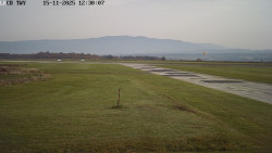 Pojezdová dráha, Runway