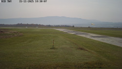 Pojezdová dráha, Runway