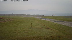 Pojezdová dráha, Runway