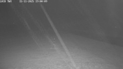 Pojezdová dráha, Runway