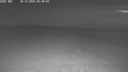 Pojezdová dráha, Runway