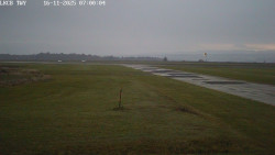 Pojezdová dráha, Runway