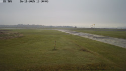 Pojezdová dráha, Runway