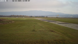 Pojezdová dráha, Runway