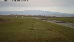 Pojezdová dráha, Runway